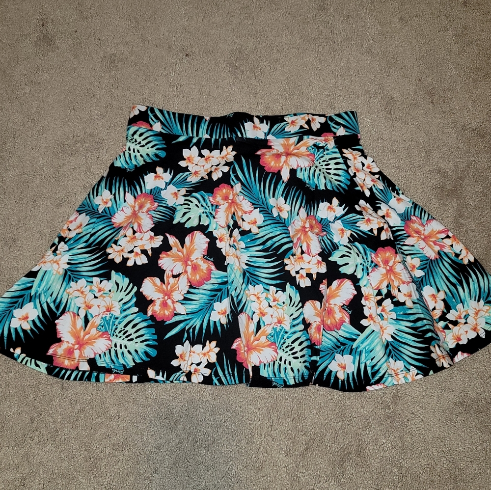 VS PINK Tropical Floral Skater Skirt